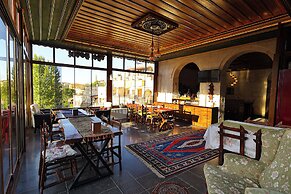 Demisos Caves The Hotel