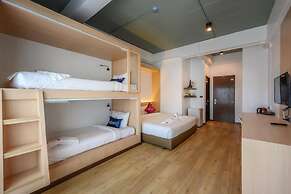 Phuket Airport Place