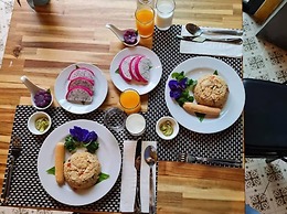 Phuket Airport Place