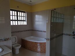 Spurwing Guest House