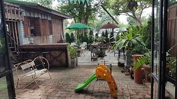 Country Lakeview Hotel