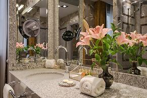 Relais & Châteaux Heritage Madrid