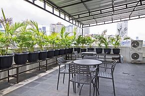 RedDoorz Plus near Plaza Indonesia