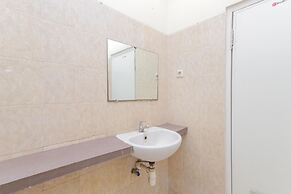 RedDoorz near Gubeng Station