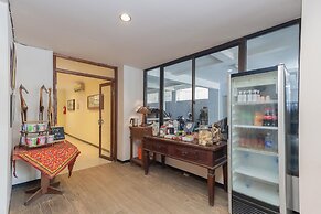 RedDoorz near Gubeng Station