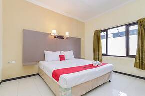 RedDoorz near Gubeng Station