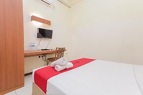 RedDoorz near Gubeng Station