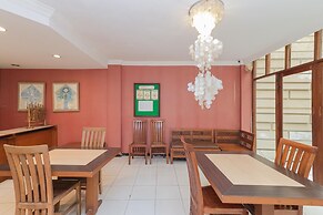 RedDoorz near Gubeng Station