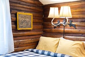 Log Cabin Motel