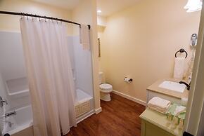 Inn at Buckhorn Cove