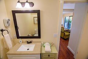 Inn at Buckhorn Cove