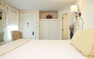 The Charlotte Hotel & Restaurant