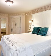 The Charlotte Hotel & Restaurant