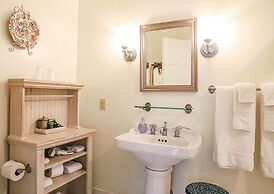 The Charlotte Hotel & Restaurant