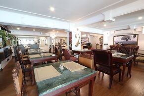 Siam Champs Elyseesi Unique Hotel