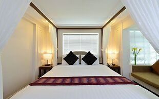 Siam Champs Elyseesi Unique Hotel