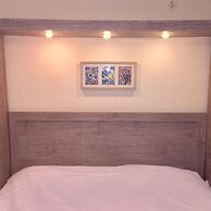 The Royal Luxury Apartments & studios