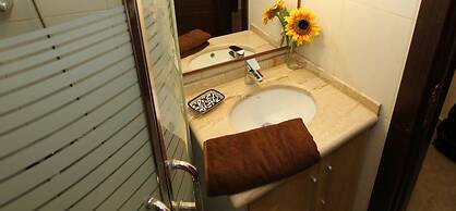 The Royal Luxury Apartments & studios