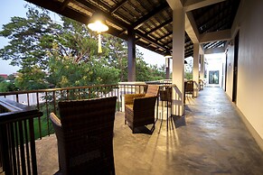 Jamadevi Hotel
