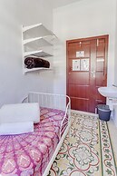 Granny's Inn - Hostel