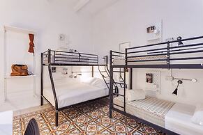 Granny's Inn - Hostel