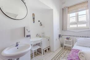 Granny's Inn - Hostel