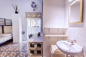 Granny's Inn - Hostel