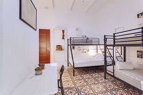 Granny's Inn - Hostel