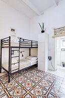 Granny's Inn - Hostel