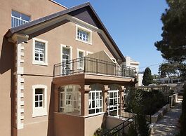 Carmella Boutique Hotel