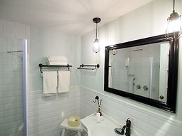 Carmella Boutique Hotel