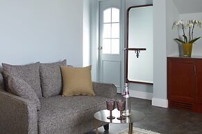 Carmella Boutique Hotel