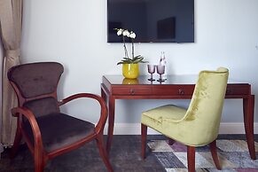 Carmella Boutique Hotel