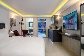 Carmella Boutique Hotel