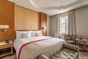 Lotte Hotel St.Petersburg