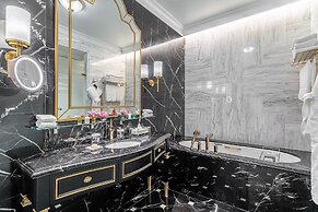 Lotte Hotel St.Petersburg