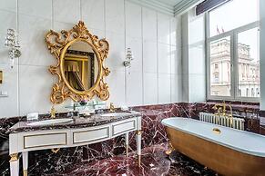 Lotte Hotel St.Petersburg