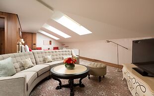 Lotte Hotel St.Petersburg