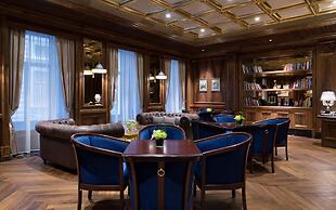 Lotte Hotel St.Petersburg