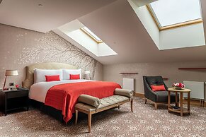 Lotte Hotel St.Petersburg