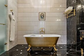 Lotte Hotel St.Petersburg