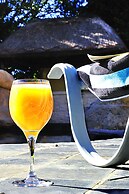 Mandalay Beach B & B