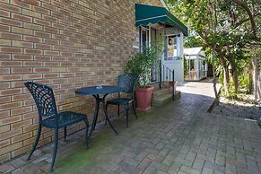 Rustic Manor Bed And Breakfast