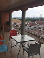 Flossie’s Bed and Breakfast