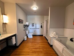 Hotel Grinnell Downtown, an Ascend Collection Hotel