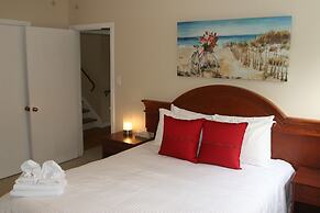 Niagara Riverview Inn