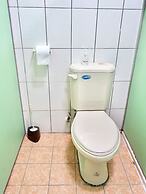 Oldmancaptain Hostel