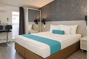 Hotel Mika Downtown