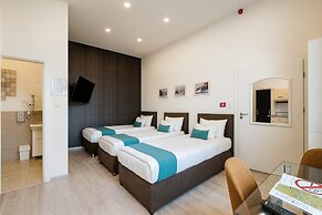 Hotel Mika Downtown