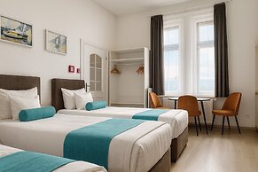 Hotel Mika Downtown